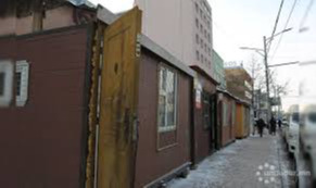 Relocation of unauthorized kiosks continues